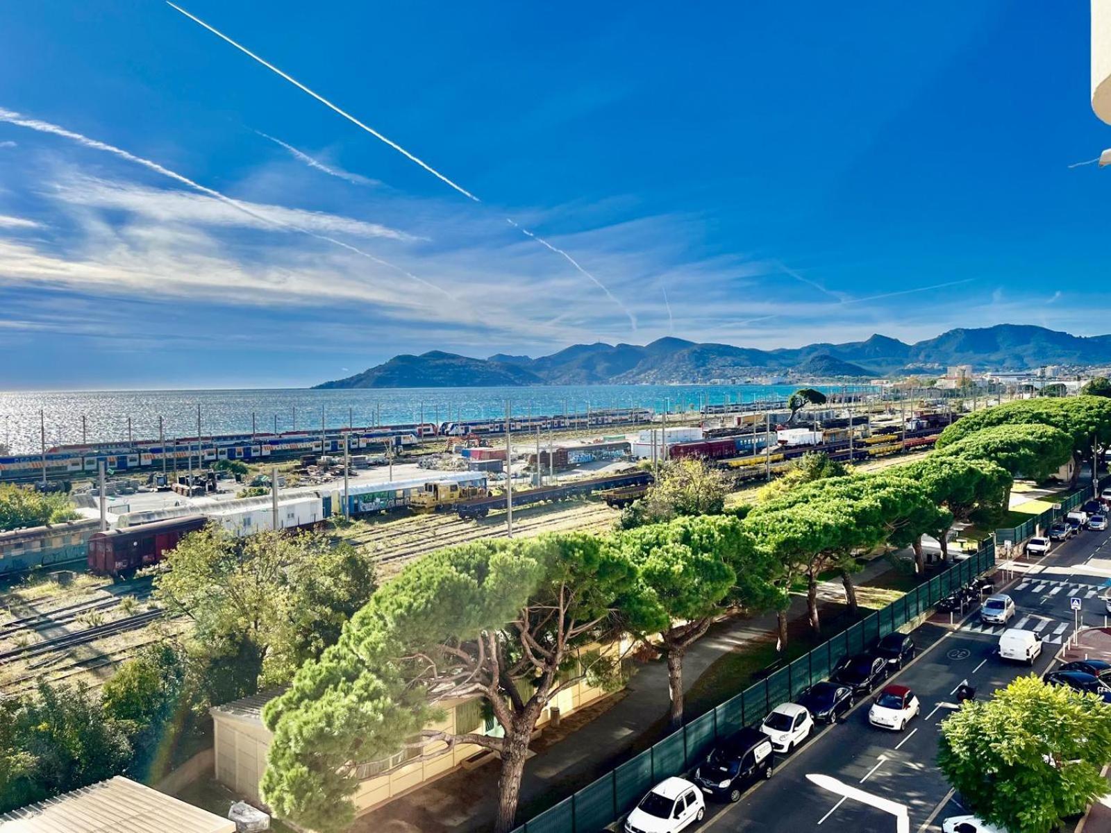 L'eburneen Yourhosthelper Apartment Cannes